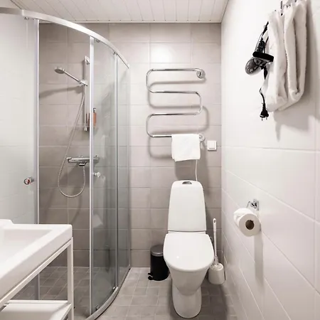 Frans & Frans - And By Uhanda Otel