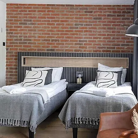 Hotel Frans & Frans - And By Uhanda 3*
